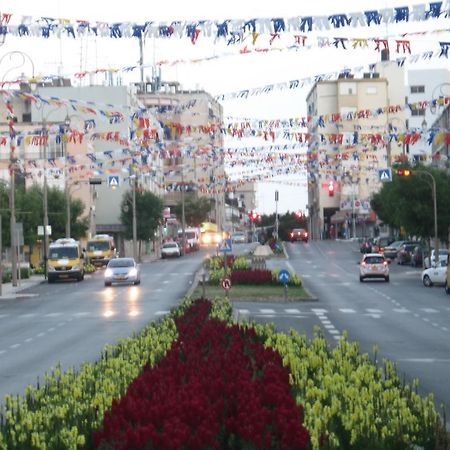 Apartments Petah Tiqwa - Bar Kochva Street Petach Tikva Kültér fotó